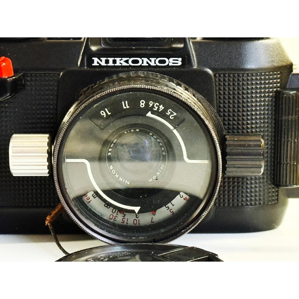 Nikon Nikonos IV-A 35mm Film Camera Kit Black Underwater Nikkor 35mm f/2.5 Lens